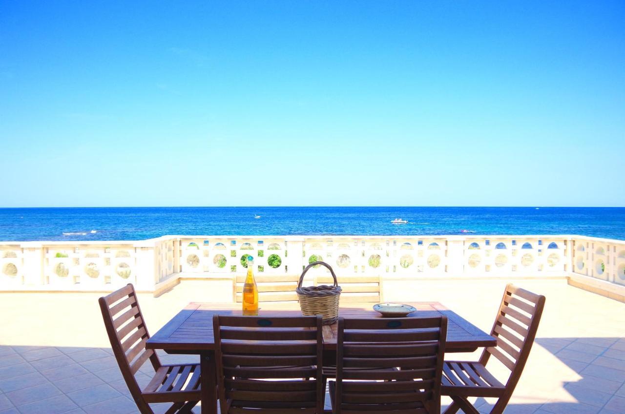 ヴィッラノーヴァ・ディ・オストゥーニTerrazza Sul Mareアパートメント エクステリア 写真