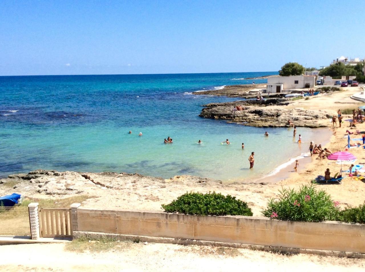 ヴィッラノーヴァ・ディ・オストゥーニTerrazza Sul Mareアパートメント エクステリア 写真