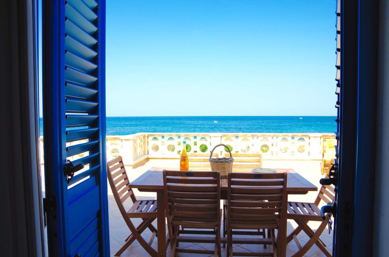 ヴィッラノーヴァ・ディ・オストゥーニTerrazza Sul Mareアパートメント エクステリア 写真